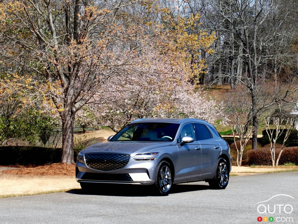 2023 Genesis Electrified GV70